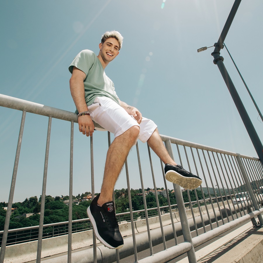 buzz_reebok_collaboration_classic_leather_4