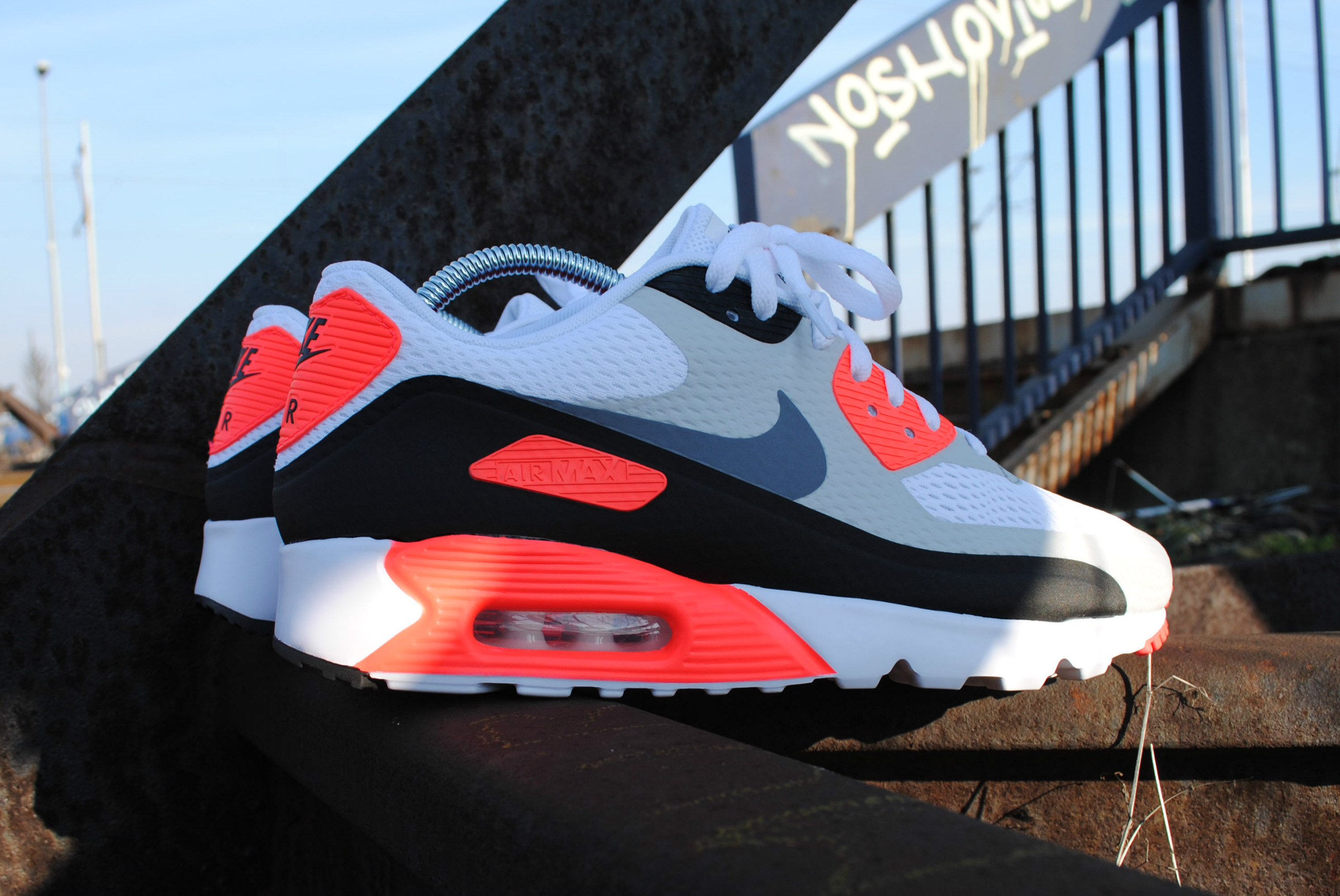 Nike Air Max 90 Ultra Essential Infrared | Buzz - Online Shop