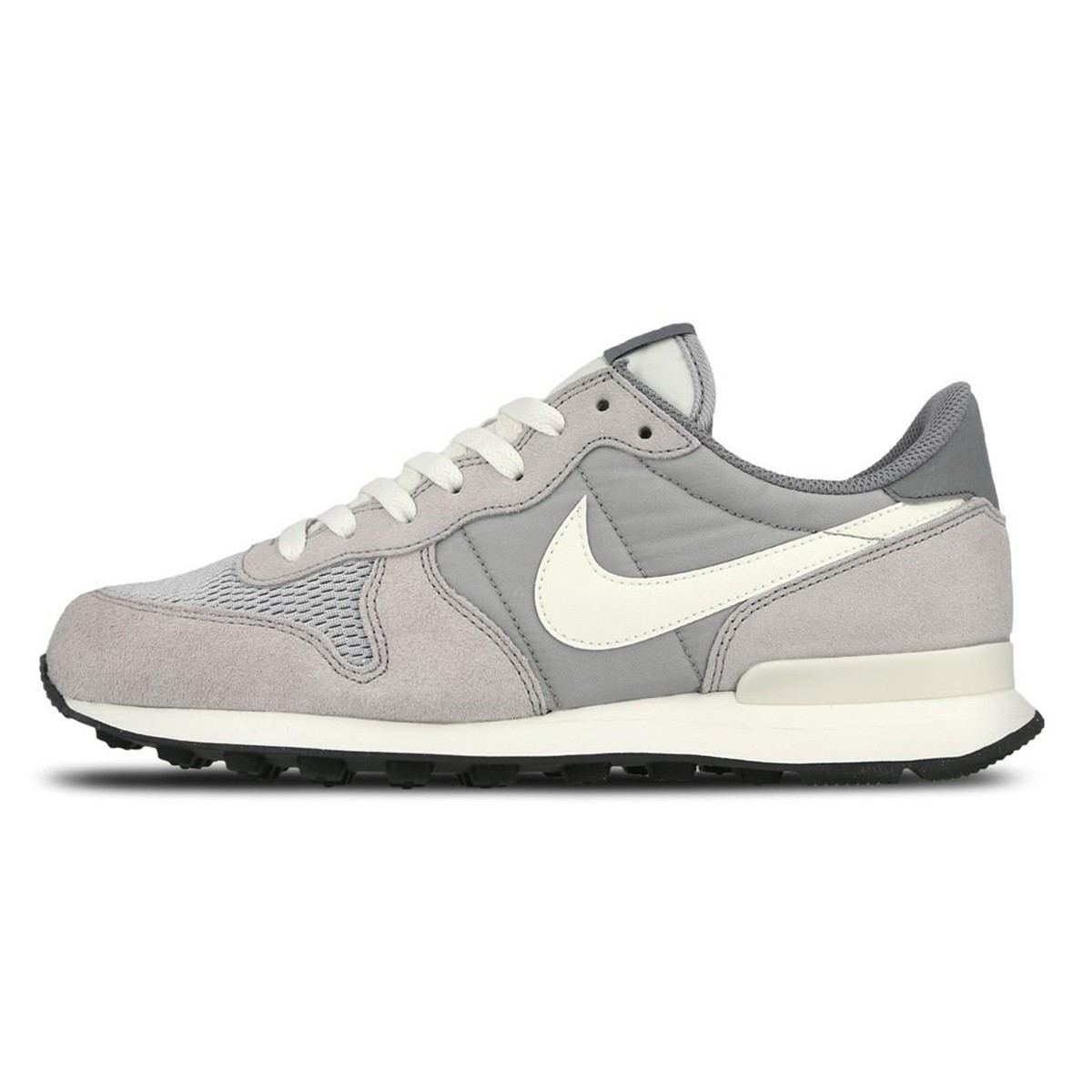 Nike internationalist cena hotsell