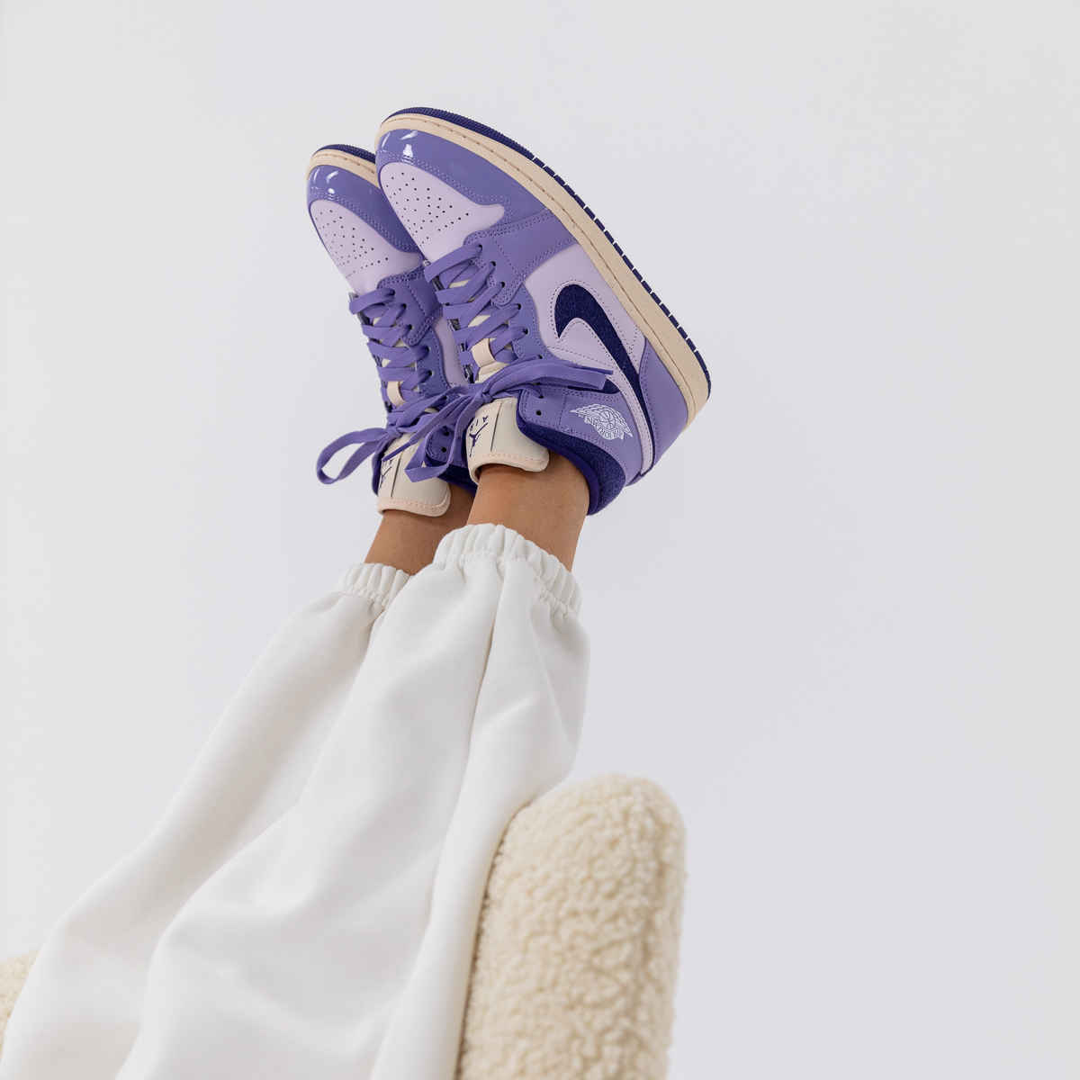 NIKE Patike Air Jordan 1 Mid SE 