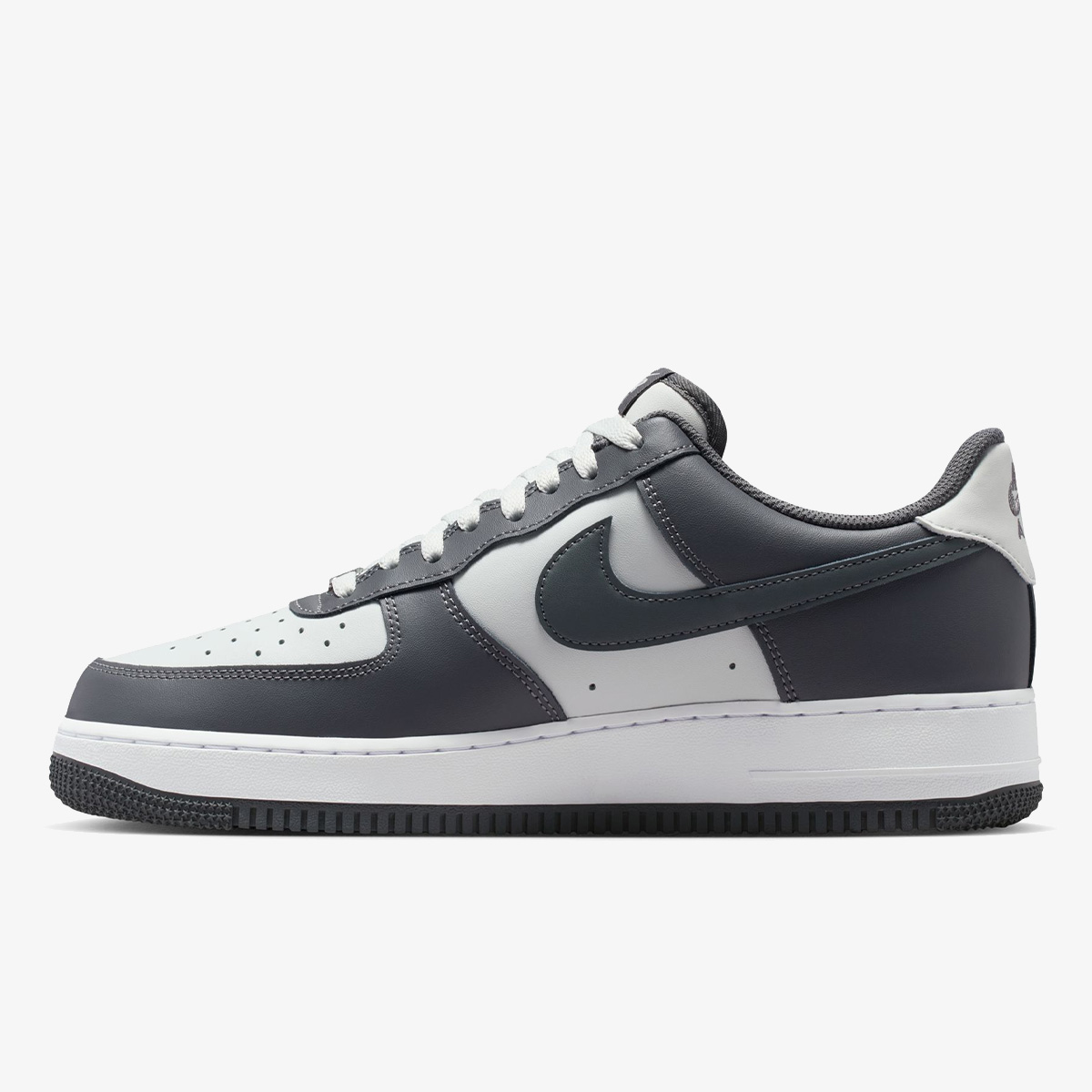 NIKE PATIKE AIR FORCE 1 07 ESSENTIAL ZA MUŠKARCE