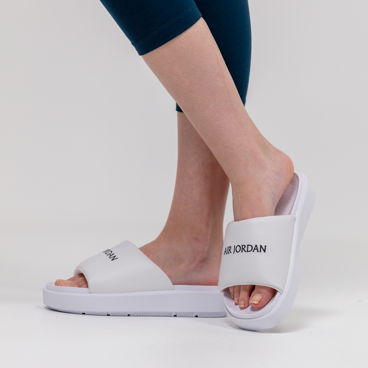 jordan papuce zenske