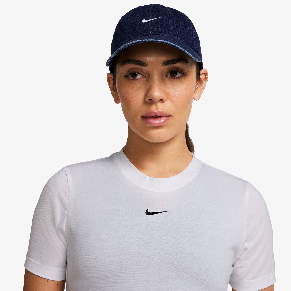 NIKE Kačket Club
