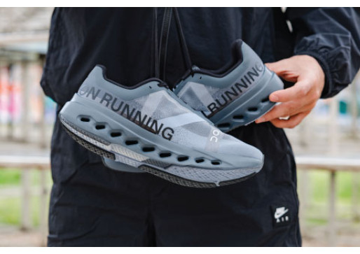 Everyday Style Made Easy: On Cloudsurfer Next