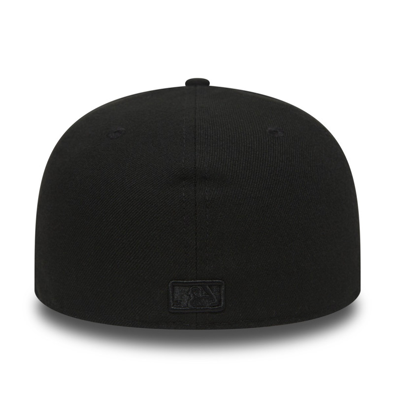 NEW ERA Kačket KAPA BLACK ON BLACK New York Yankees 