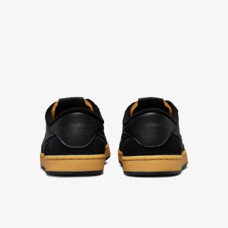 NIKE Patike SB FC Classic 