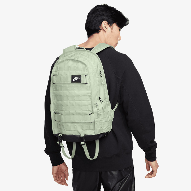 NIKE Ranac Sportswear RPM 
