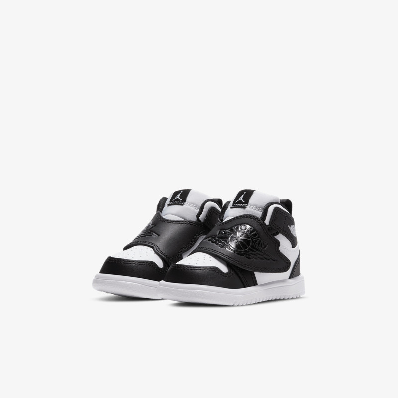 JORDAN Patike SKY JORDAN 1 