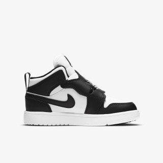 NIKE Patike SKY JORDAN 1 