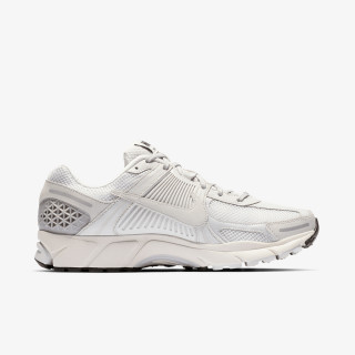 NIKE Patike Zoom Vomero 5 