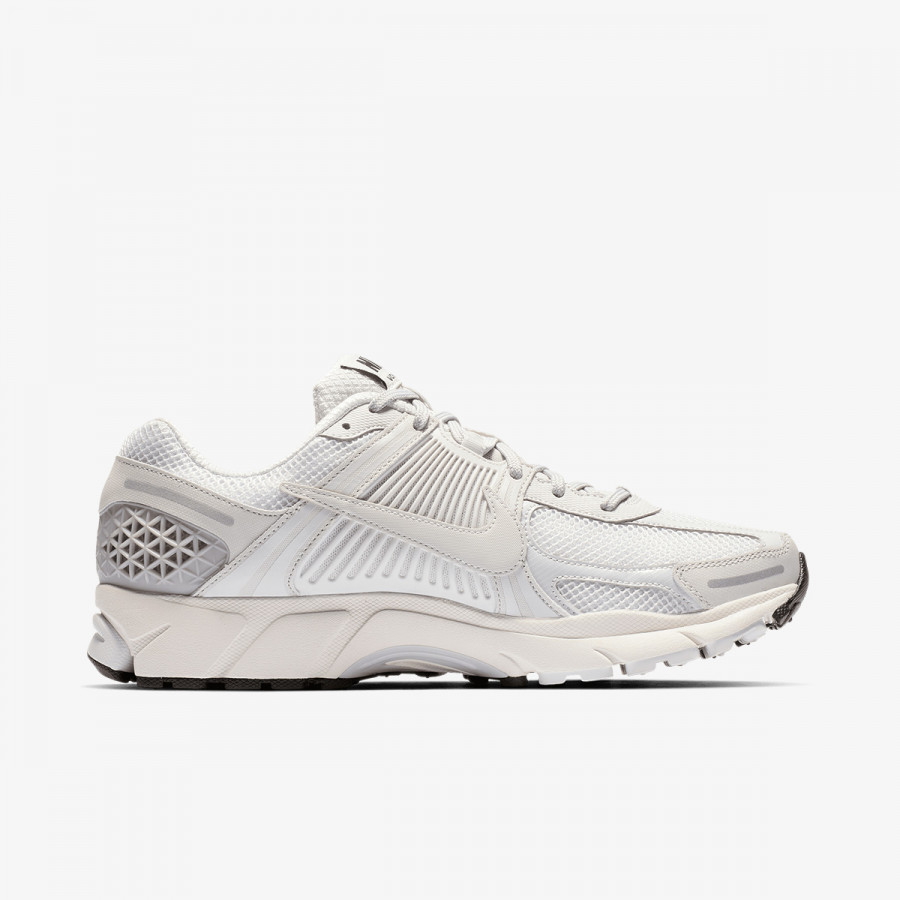NIKE Patike Zoom Vomero 5 