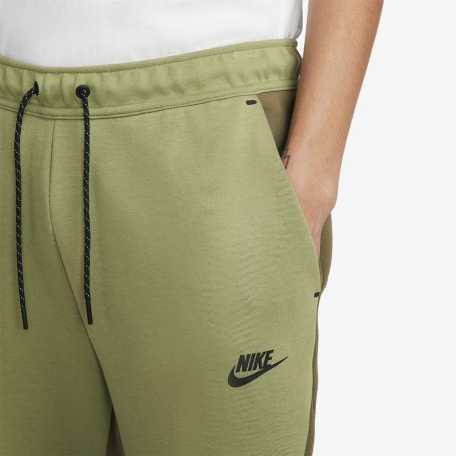 NIKE Donji deo trenerke Sportswear Tech 