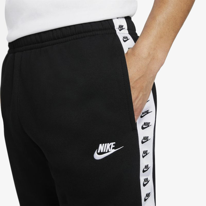 NIKE Trenerka Essential 