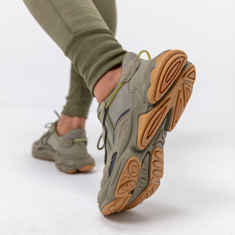 Adidas ozweego buzz top