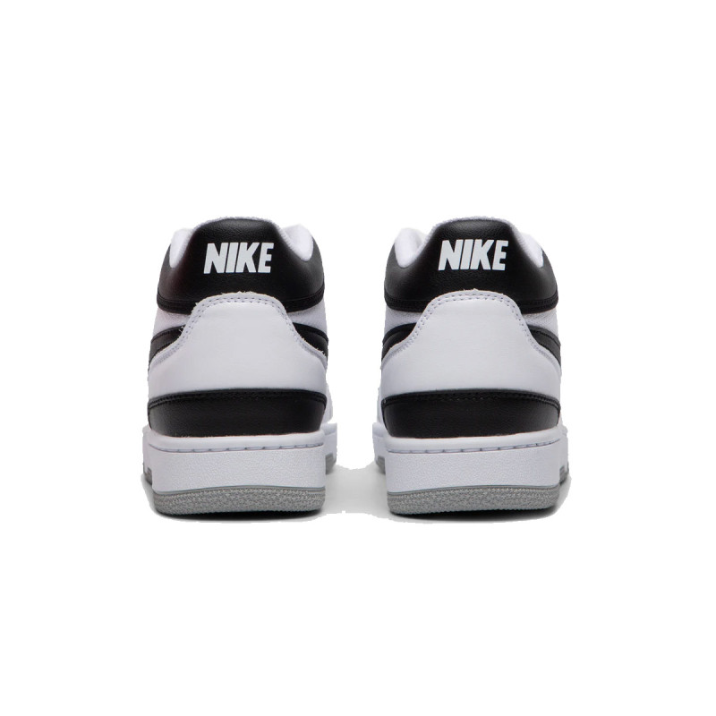 NIKE Patike Attack 