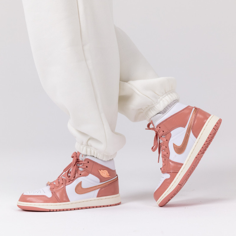 NIKE Patike Air Jordan 1 Mid SE 