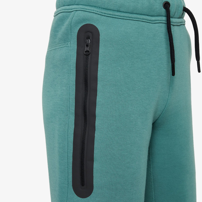 NIKE Šorc Tech 