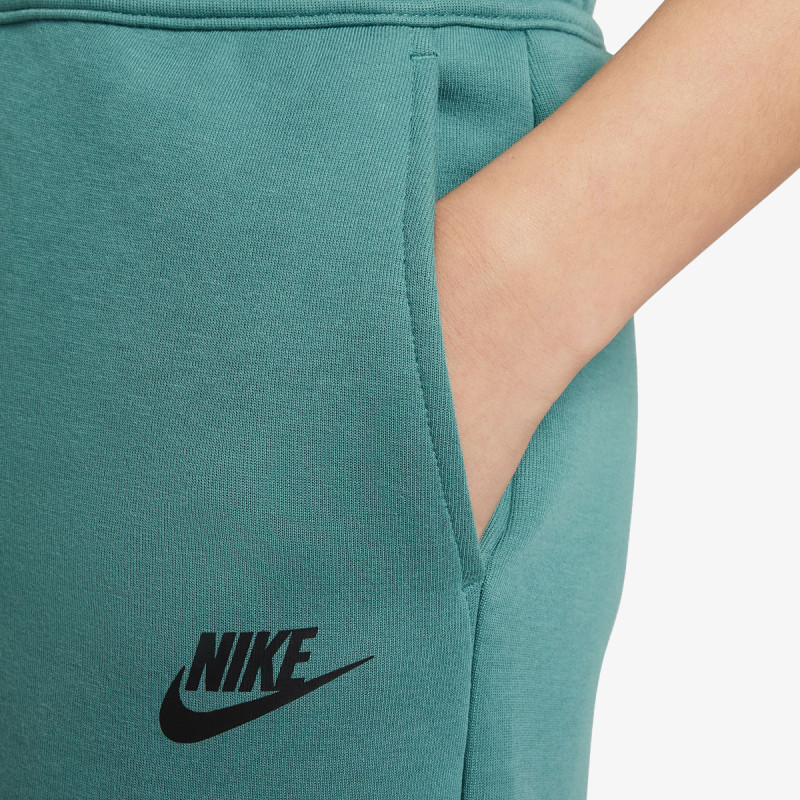 NIKE Šorc Tech 