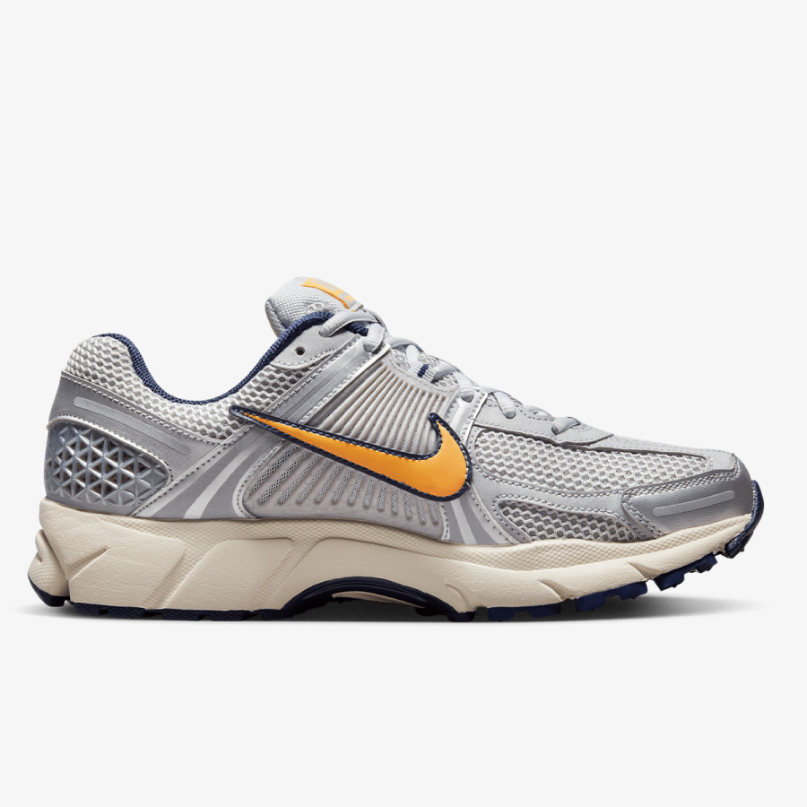 NIKE Patike Zoom Vomero 5 