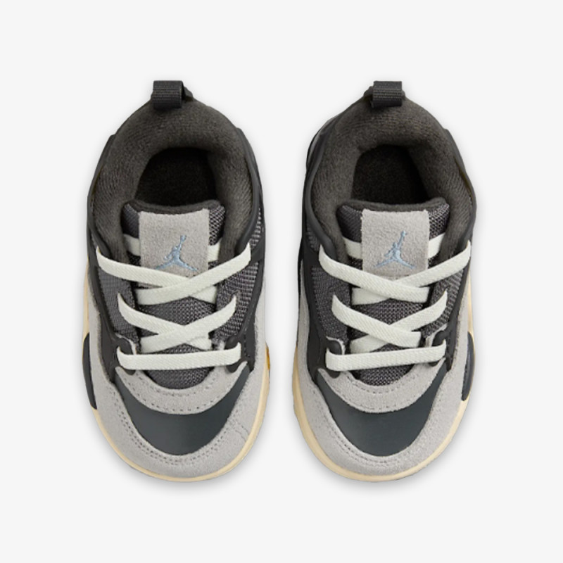 NIKE Patike Air Jordan 4 RM 