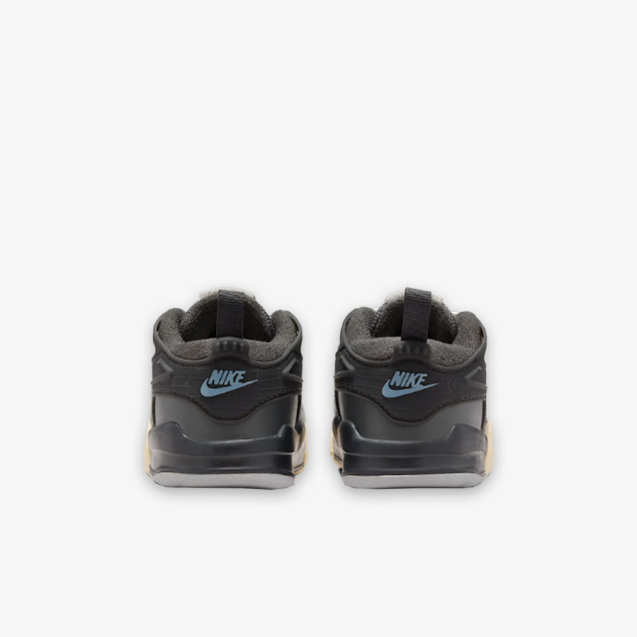 NIKE Patike Air Jordan 4 RM 