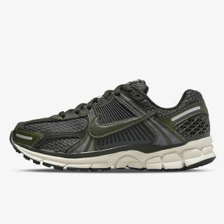 NIKE Patike Zoom Womero 5 