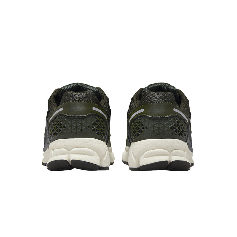 NIKE Patike Zoom Womero 5 
