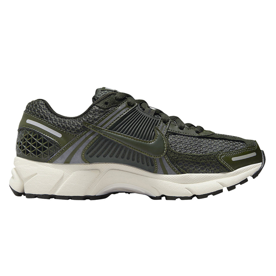 NIKE Patike Zoom Womero 5 