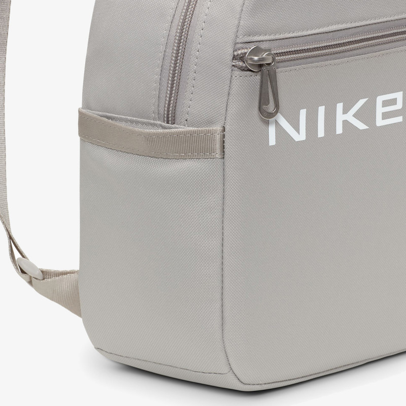 NIKE Ranac Futura 