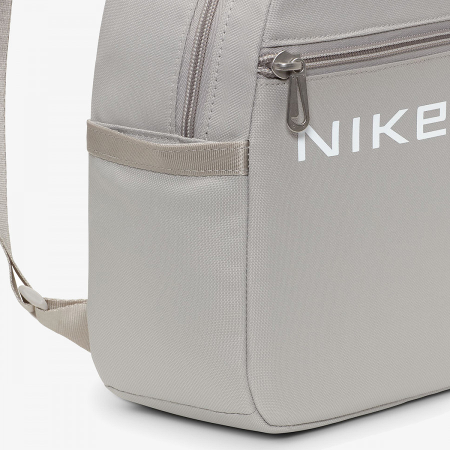 NIKE Ranac Futura 