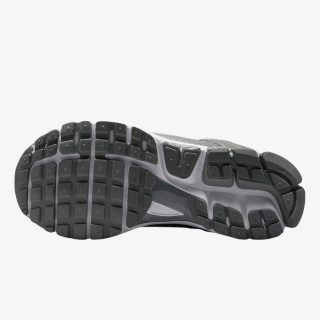 NIKE Patike Vomero 5 