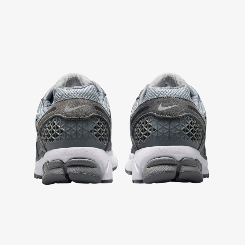 NIKE Patike Vomero 5 