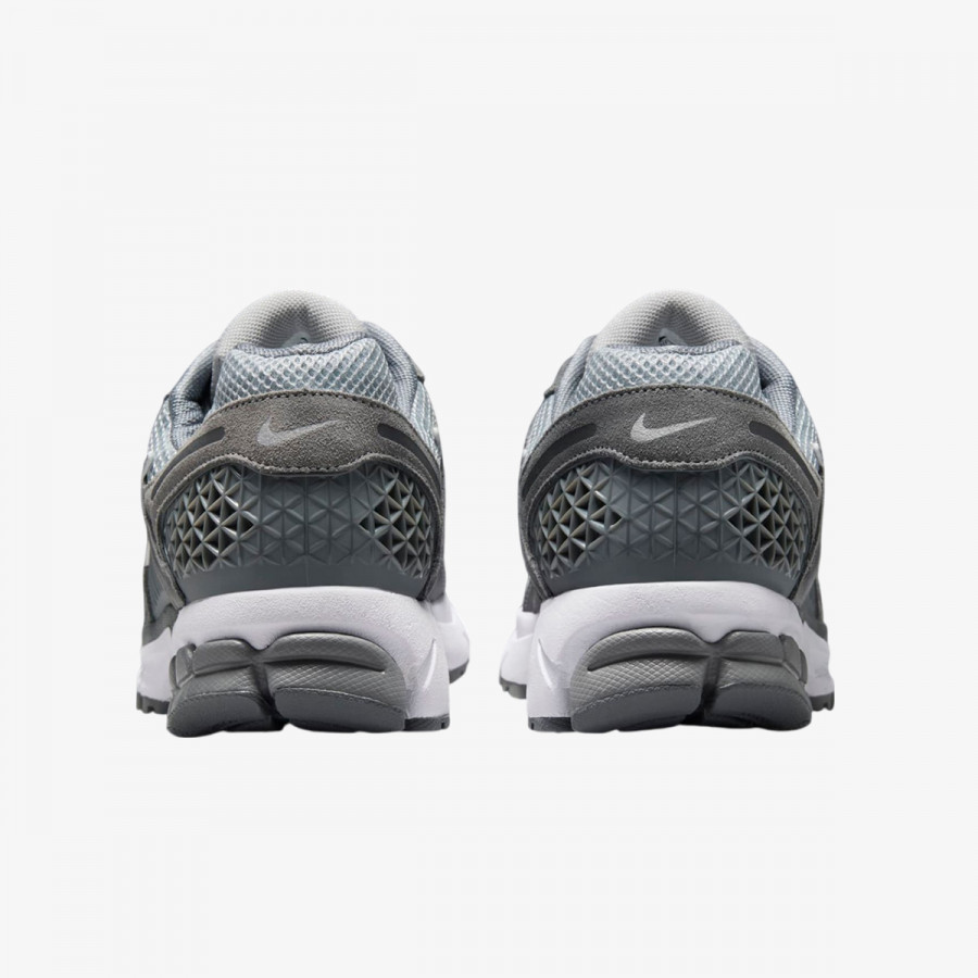 NIKE Patike Vomero 5 