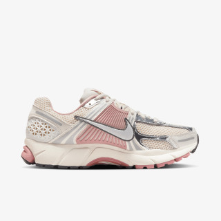 NIKE Patike W NIKE ZOOM VOMERO 5 NEWS