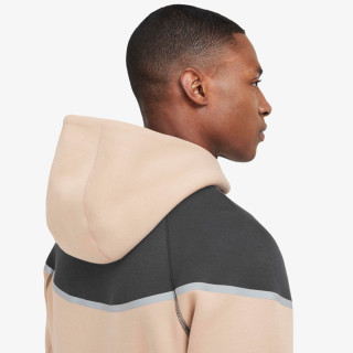 NIKE Dukserica Tech Windrunner 