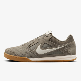NIKE Patike Gato 