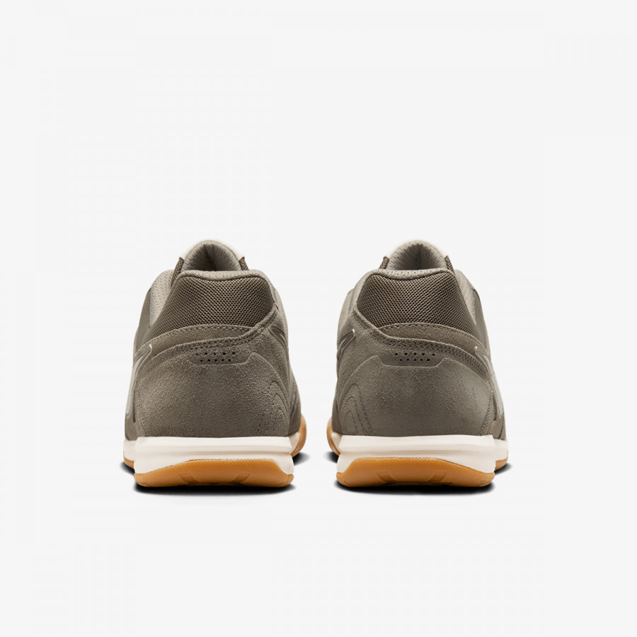 NIKE Patike Gato 