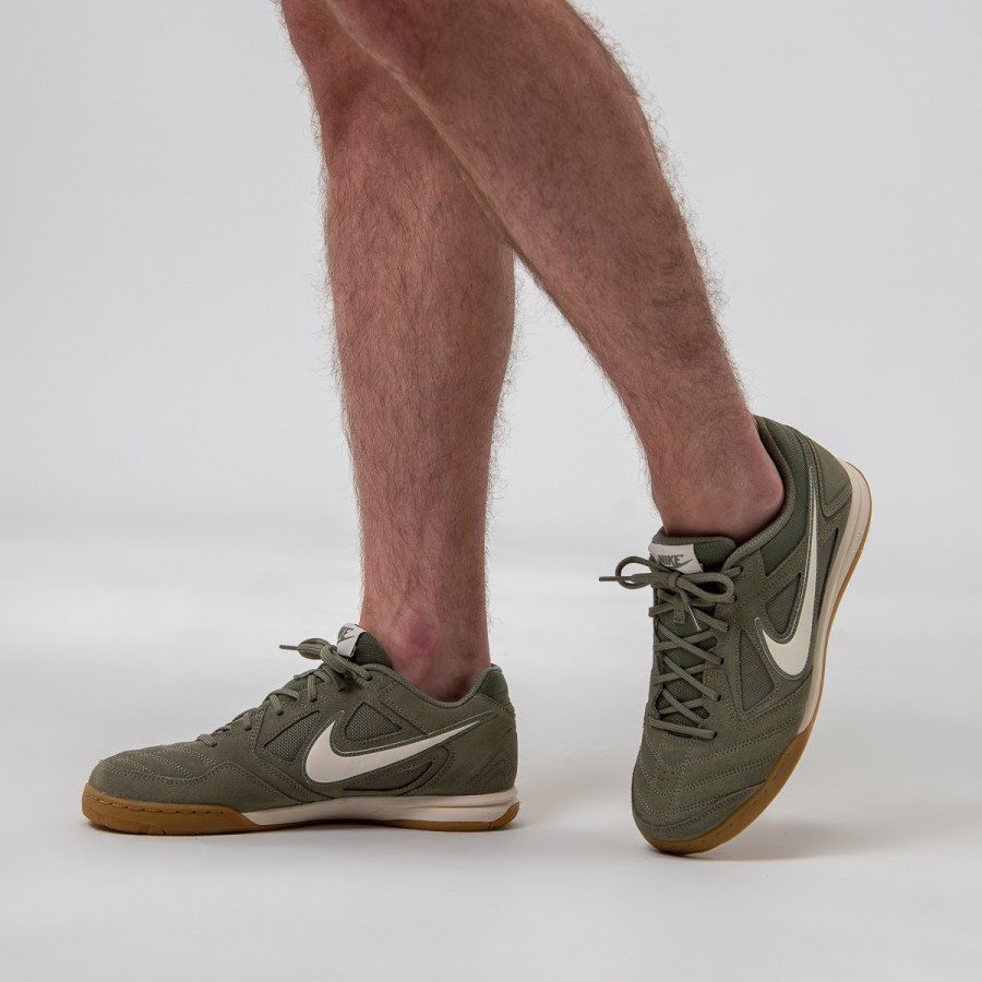 NIKE Patike Gato 