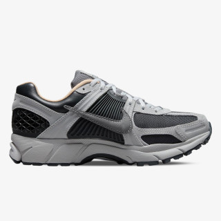 NIKE Patike NIKE ZOOM VOMERO 5 CN 