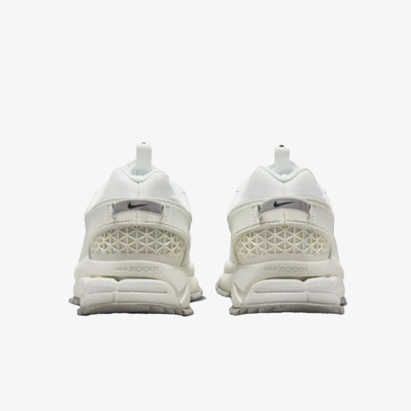 NIKE Patike W NIKE ZOOM VOMERO ROAM 
