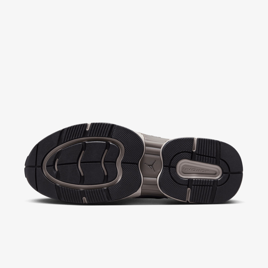 NIKE Patike Jordan Trunner 