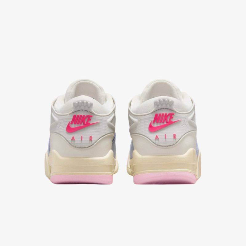 NIKE Patike WMNS AIR JORDAN 4 RM ESTR 