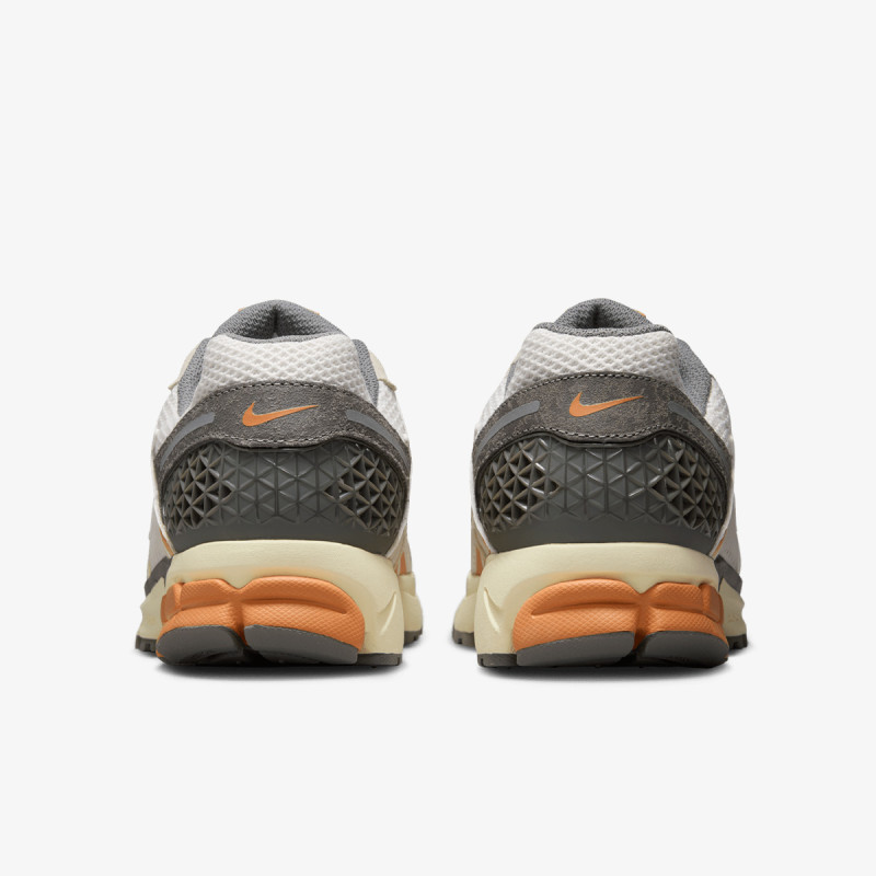 NIKE Patike NIKE ZOOM VOMERO 5 APP 