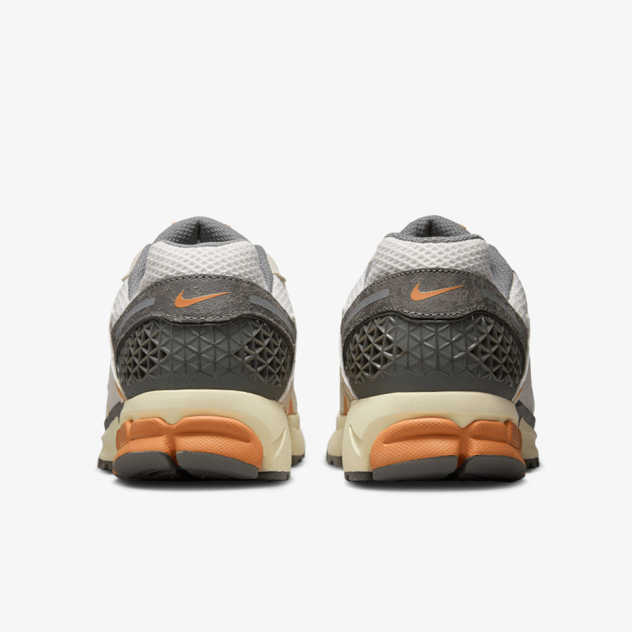 NIKE Patike NIKE ZOOM VOMERO 5 APP 