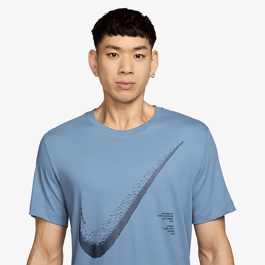 NIKE Majica Standard 