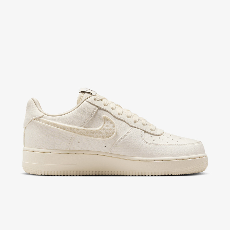 NIKE Patike WMNS AIR FORCE 1 '07 LX CN 