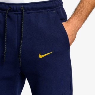NIKE HELANKE 7/8 FCB M NK TCH FLC JGGR 