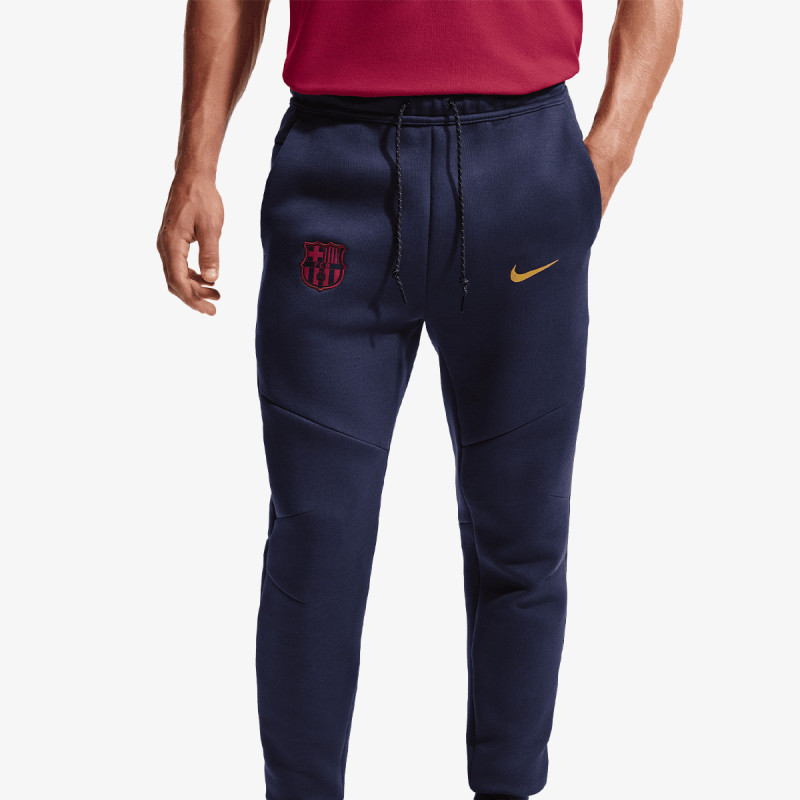 NIKE HELANKE 7/8 FCB M NK TCH FLC JGGR 