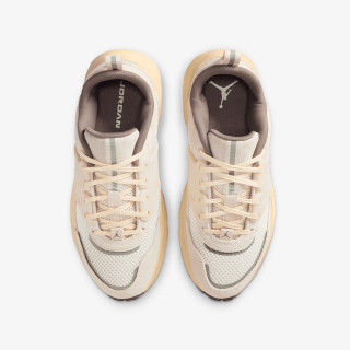 NIKE Patike Jordan Trunner 