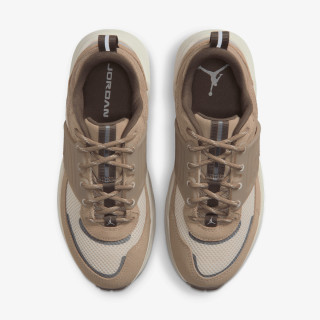 NIKE Patike WMNS JORDAN TRUNNER O/S 